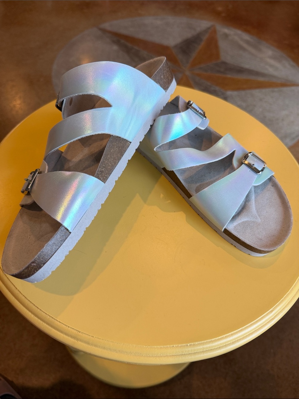 OshKosh B'gosh Iridescent Triple-Strap Sandals